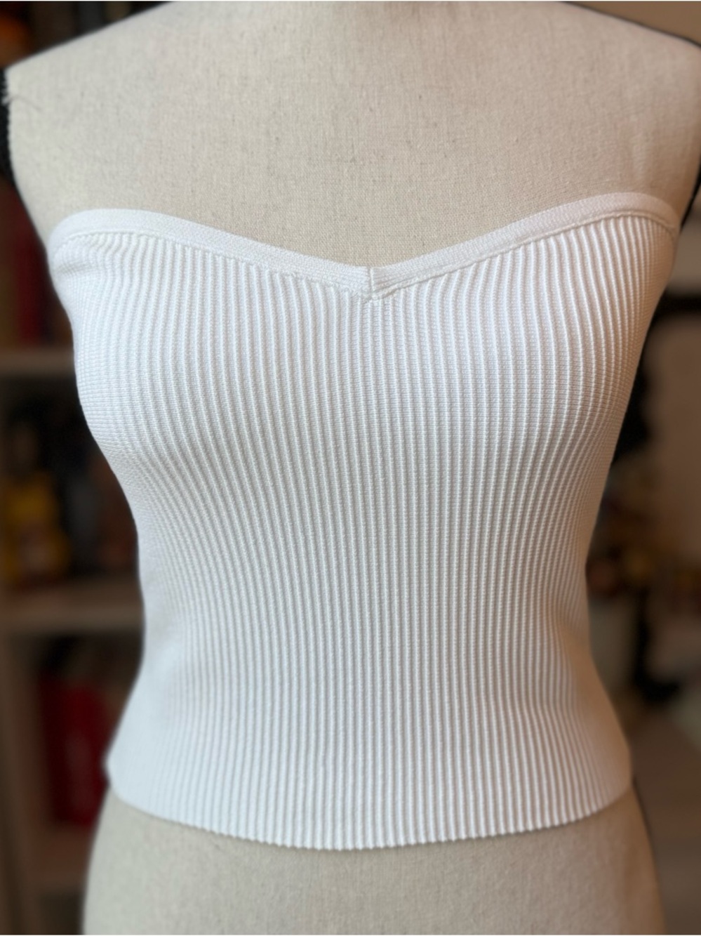 NWT Babaton Sculpt Knit Top